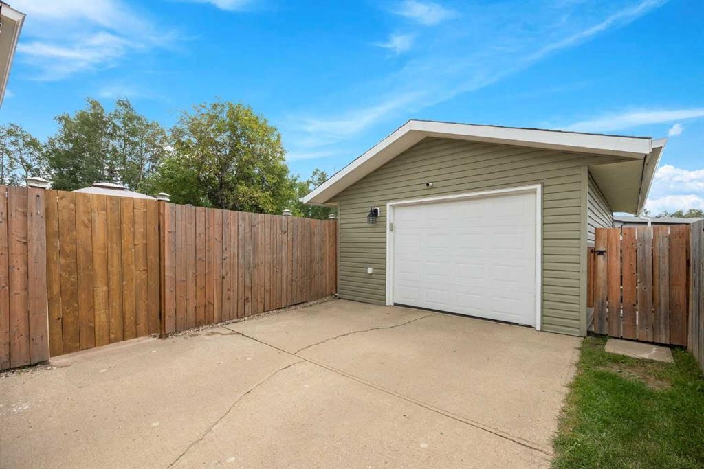 101 Thicket Drive, Fort Mcmurray, AB