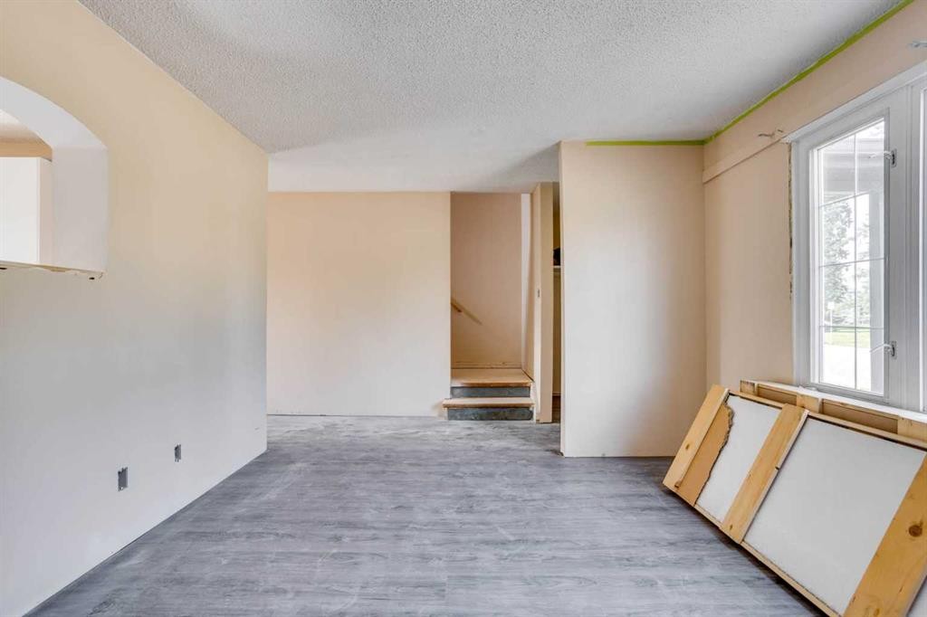 33 Poplar Crescent, Fort Mcmurray, AB