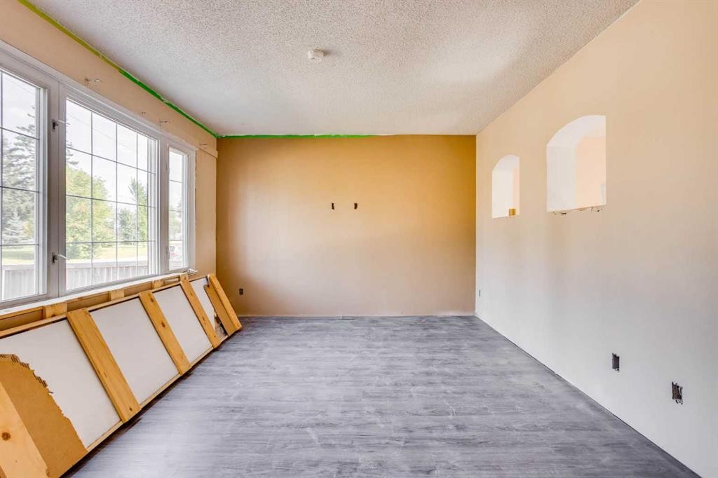 33 Poplar Crescent, Fort Mcmurray, AB
