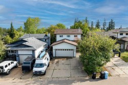 253 Gladstone Bay Fort Mcmurray, AB T9K 1S3