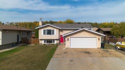 307 Cochrane Crescent Fort Mcmurray, AB T9K 1J2