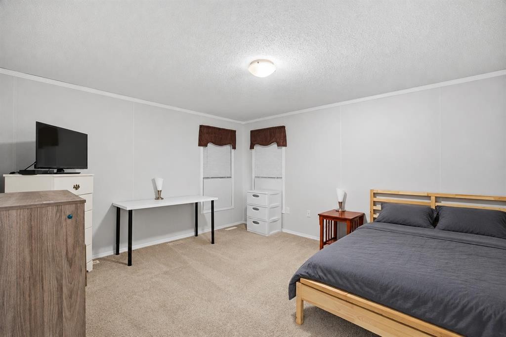 117 Elm Street, Fort Mcmurray, AB