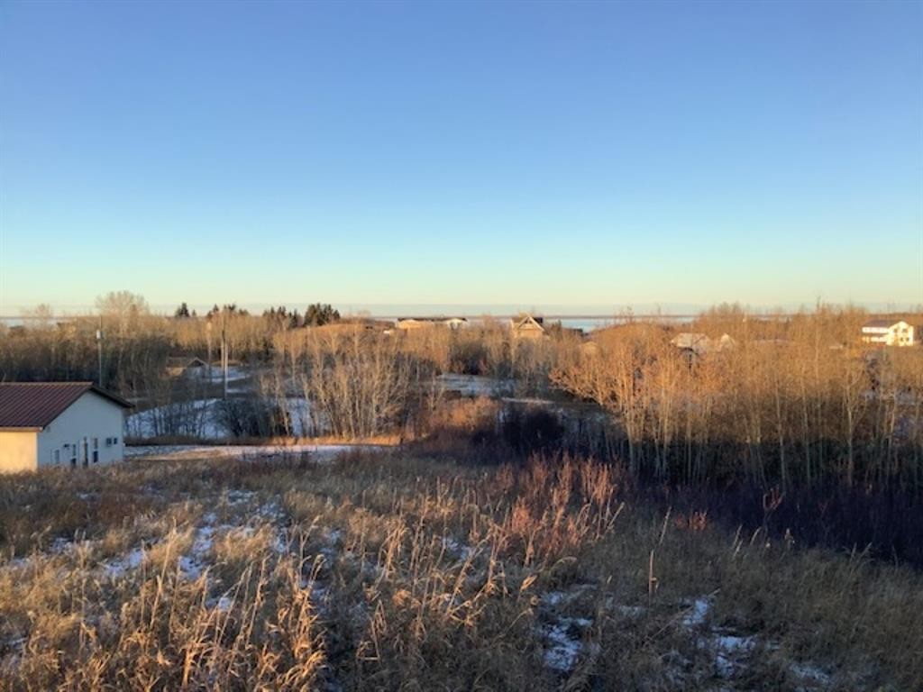 12 Earls Way, White Sands, AB