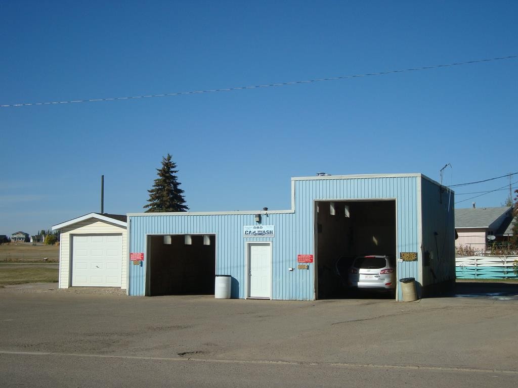 116 First Avenue, Trochu, AB