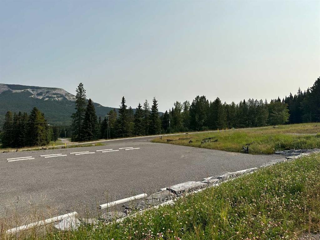 112 Centre Street, Nordegg, AB