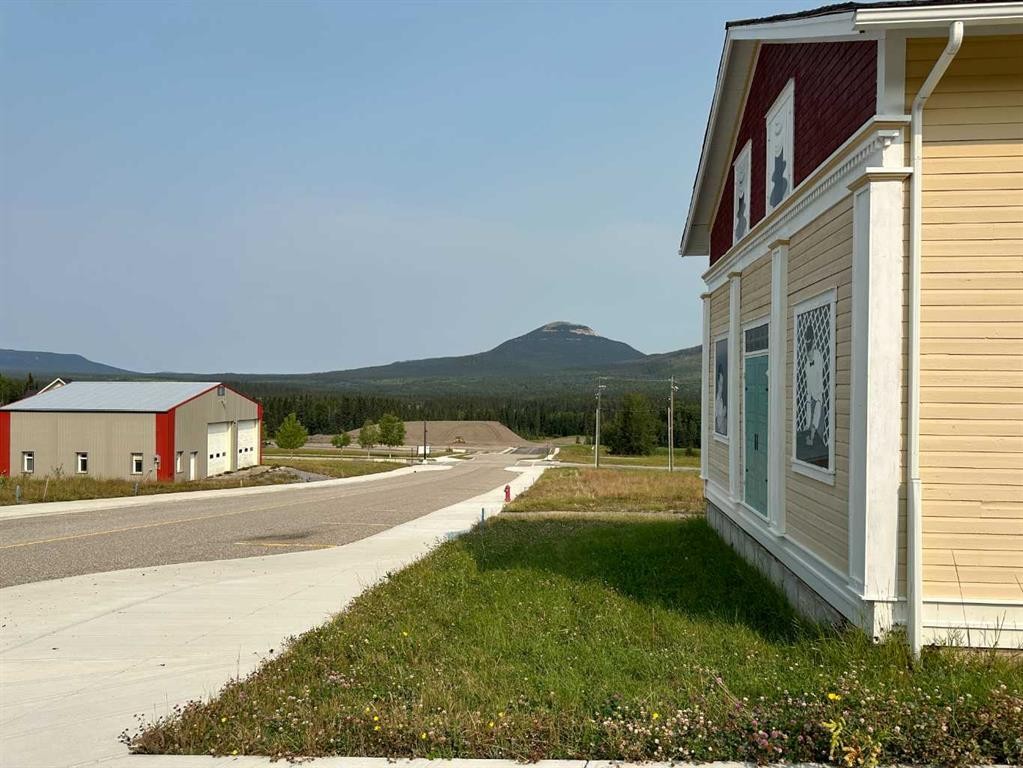 112 Centre Street, Nordegg, AB