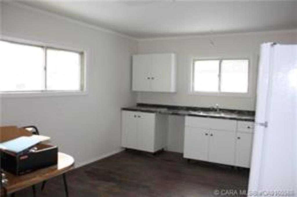 5035 50 Street, Hardisty, AB