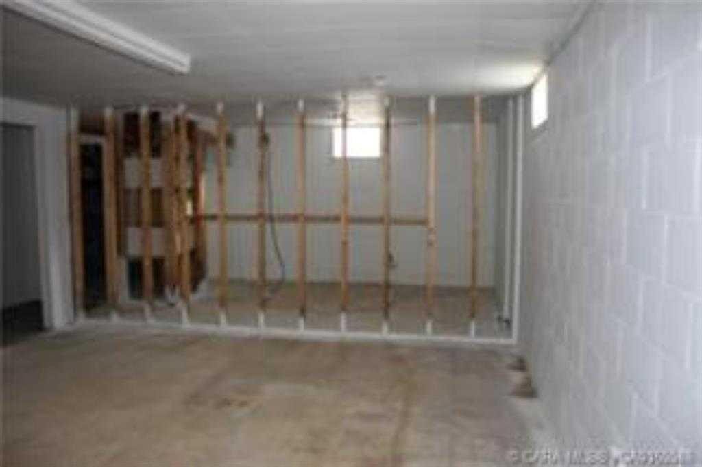 5035 50 Street, Hardisty, AB