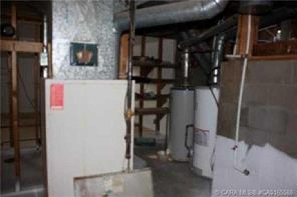 5035 50 Street, Hardisty, AB