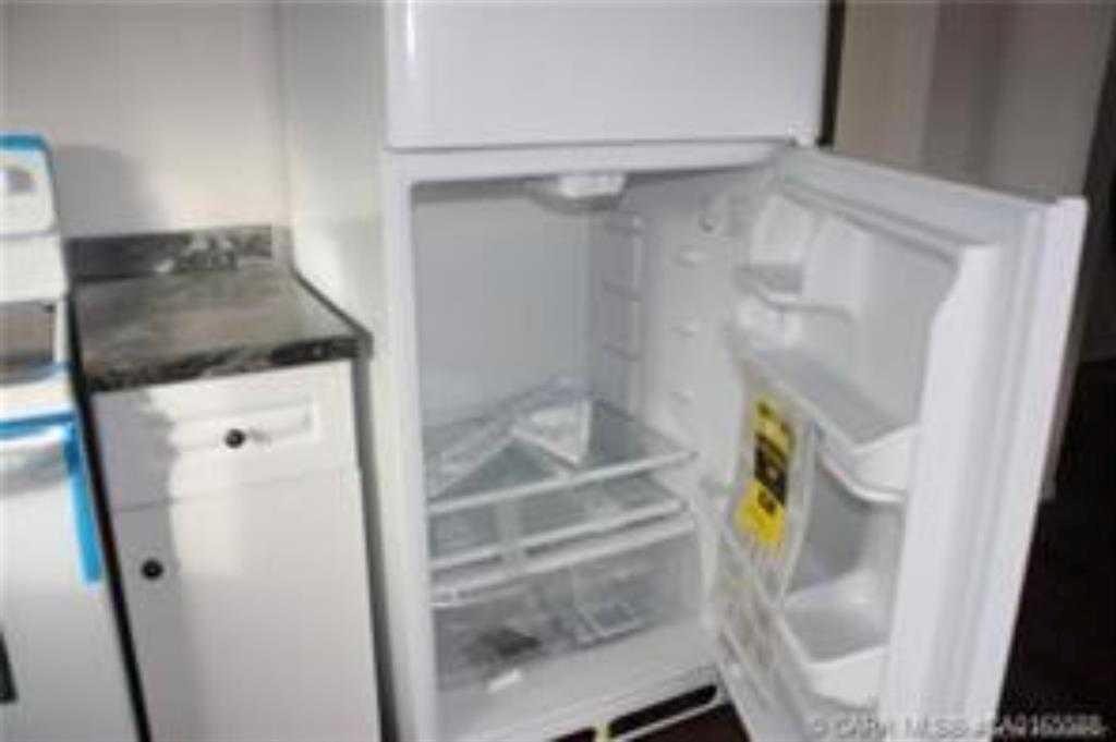 5035 50 Street, Hardisty, AB