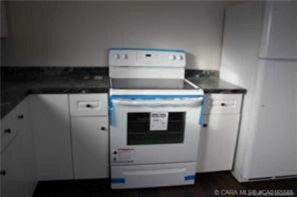 5035 50 Street, Hardisty, AB