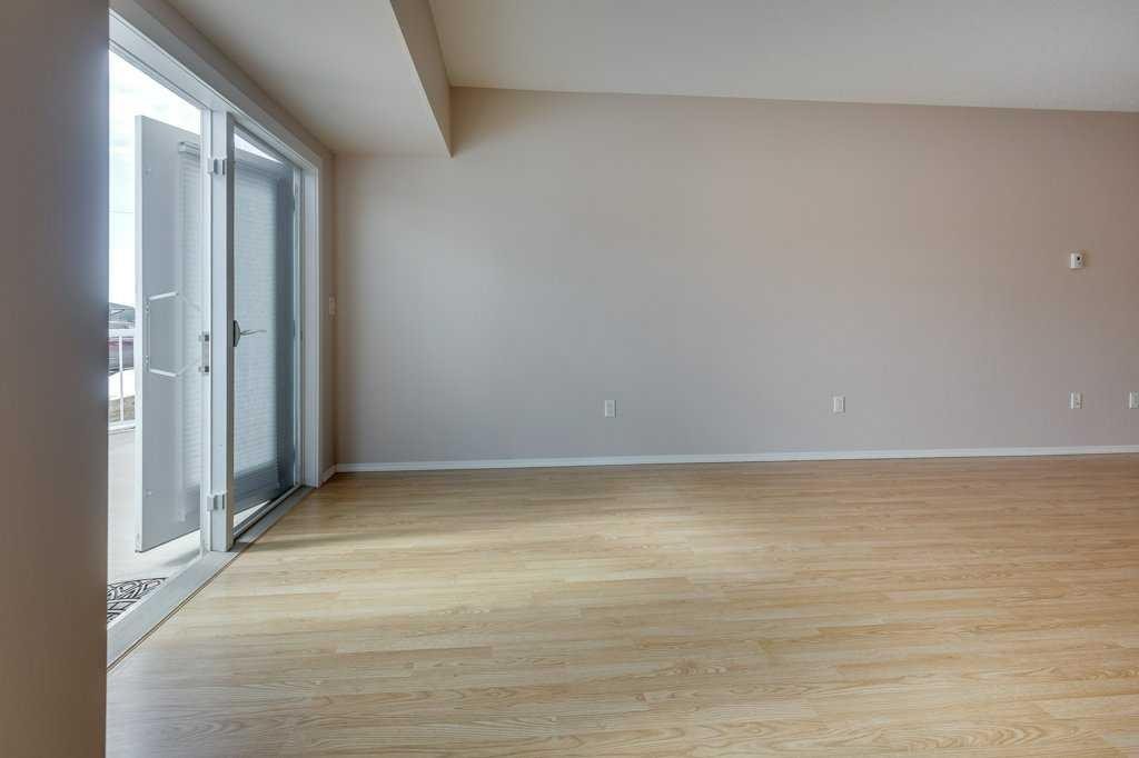 2-5414 51 Street, Rimbey, AB - Indoor Photo Showing Other Room