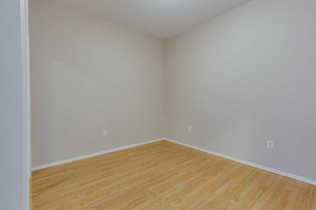 2-5414 51 Street, Rimbey, AB - Indoor Photo Showing Other Room