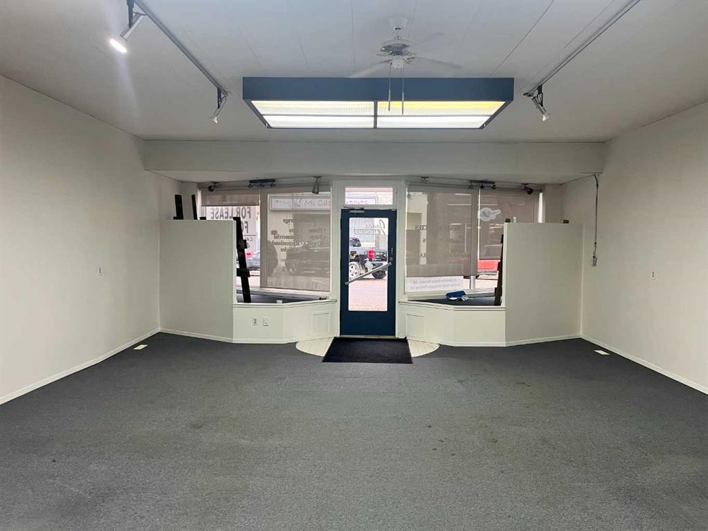 5012 50 Ave., Ponoka, AB