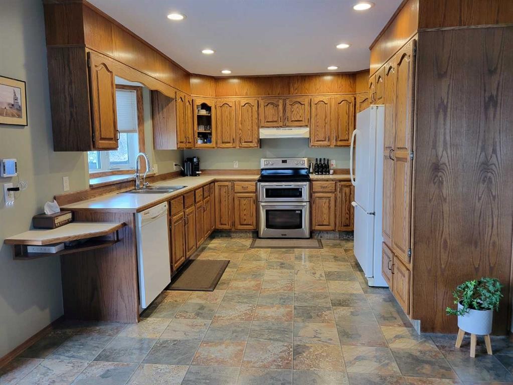 40527 262 Range Road, Rural Lacombe County, AB