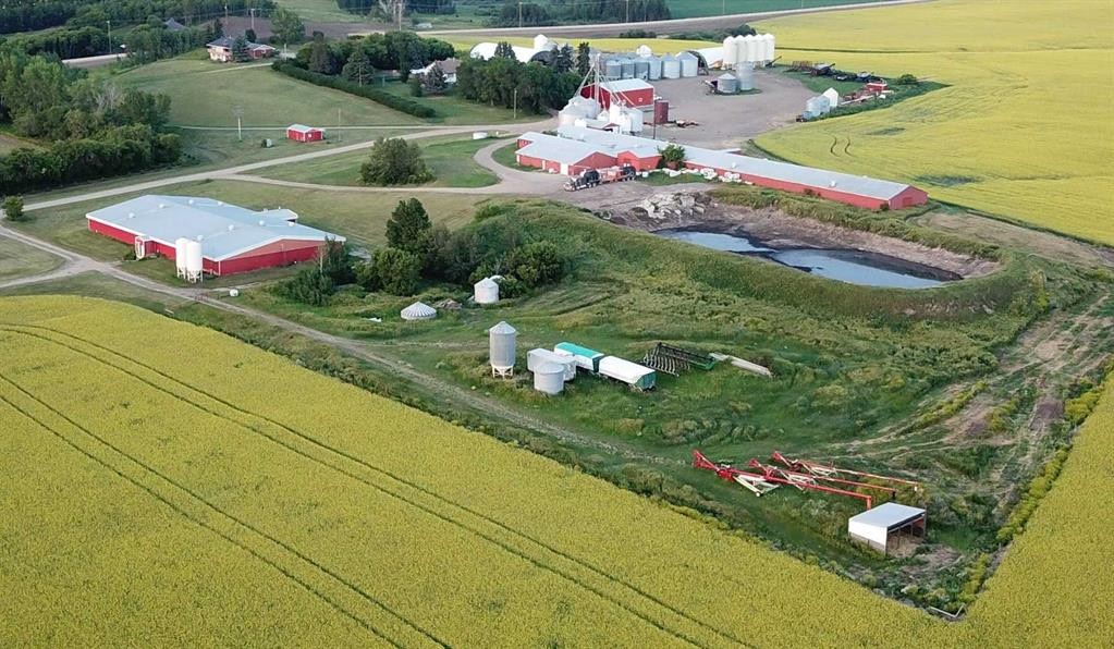 40527 262 Range Road, Rural Lacombe County, AB