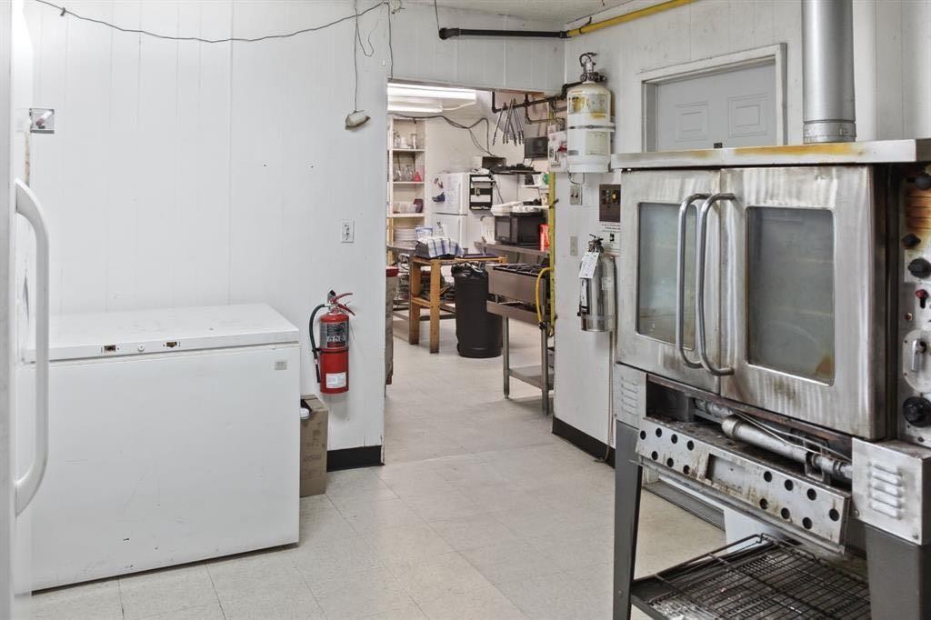 4919 50 Avenue, Czar, AB