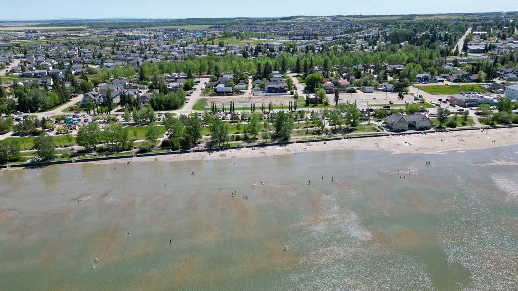 5020 42 Street, Sylvan Lake, AB