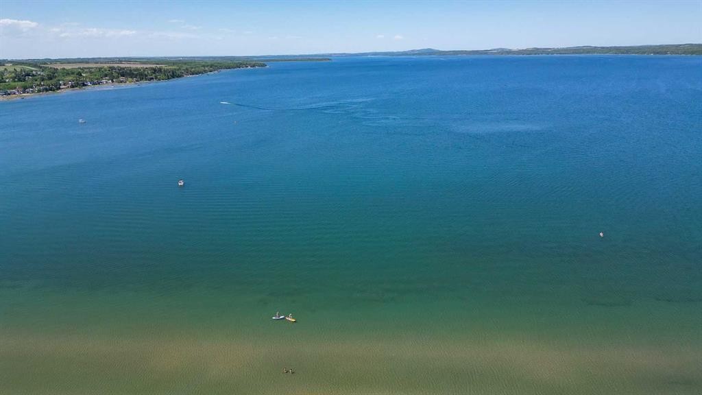 5020 42 Street, Sylvan Lake, AB