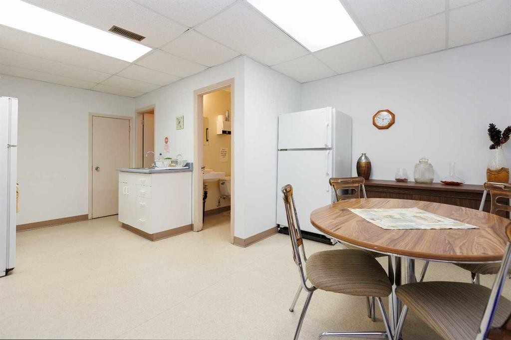 4730 50 Street, Red Deer, AB