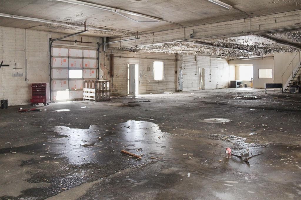 5019 52 Avenue, Viking, AB