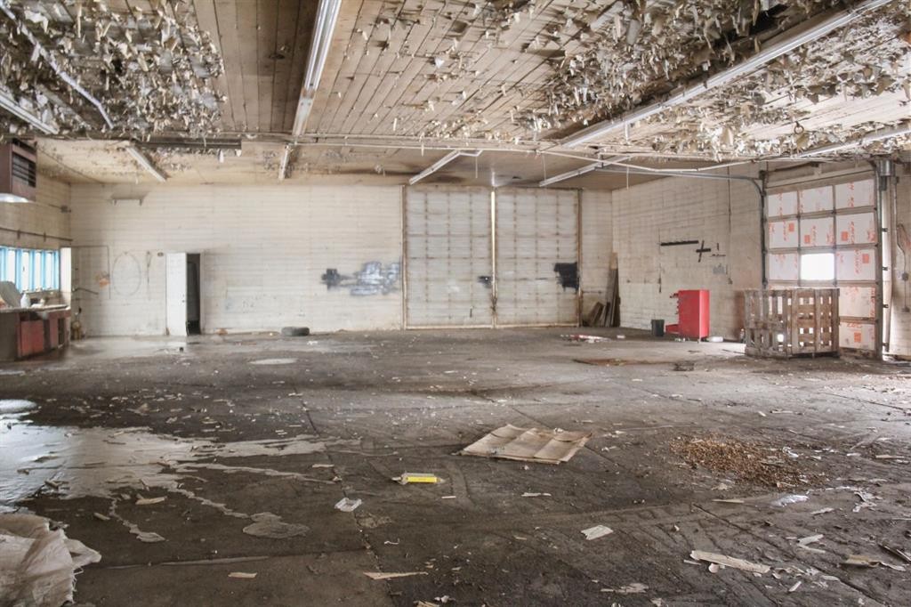 5019 52 Avenue, Viking, AB