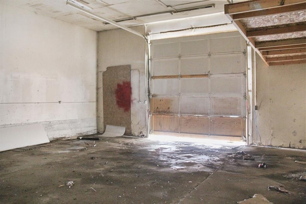 5019 52 Avenue, Viking, AB