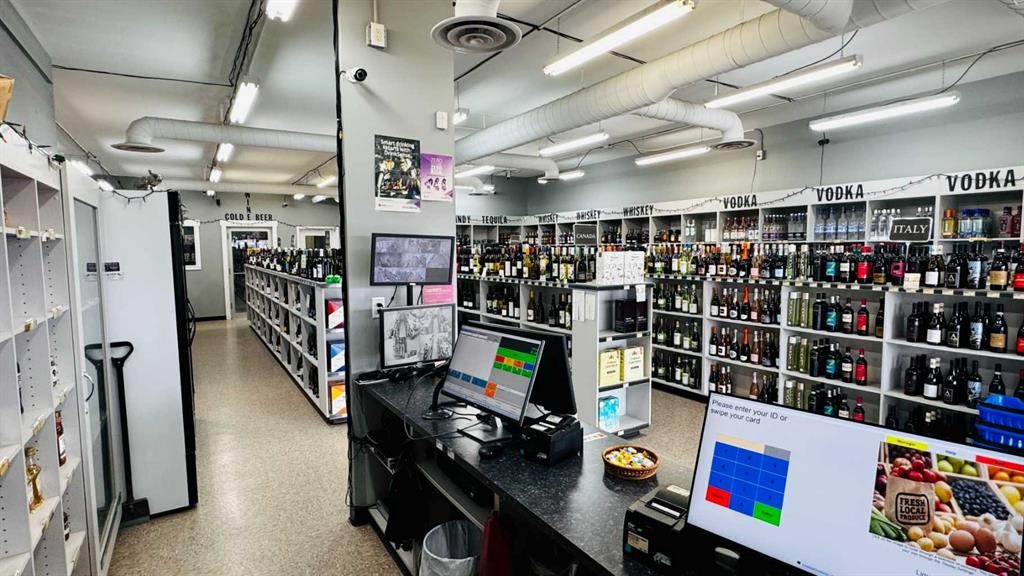 102-25 Beju Industrial Drive Drive, Sylvan Lake, AB