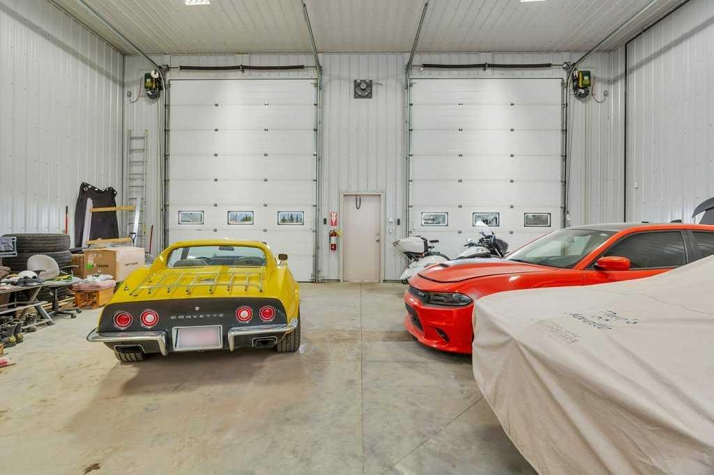 4907 50 Avenue, Eckville, AB
