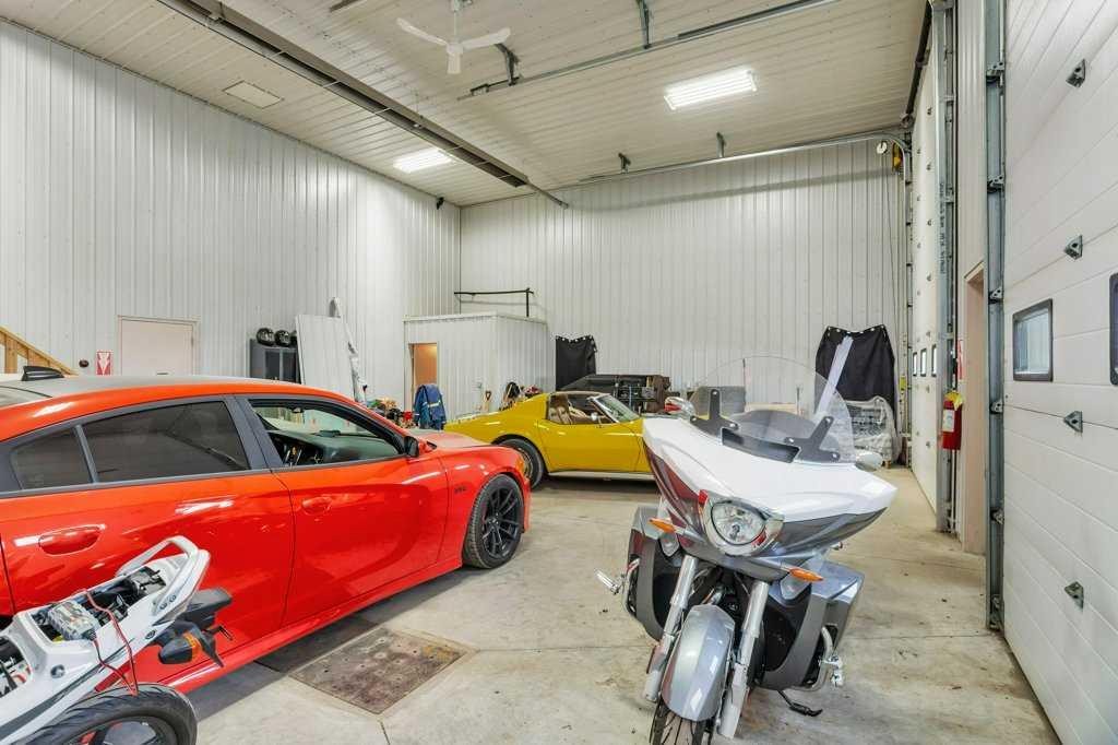 4907 50 Avenue, Eckville, AB
