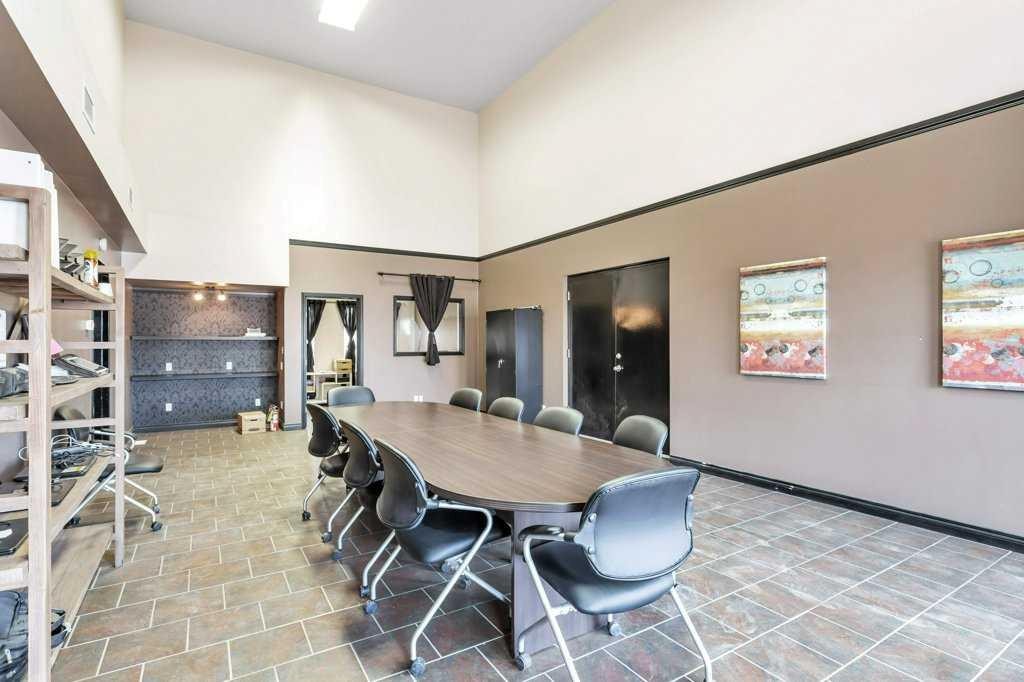 4907 50 Avenue, Eckville, AB
