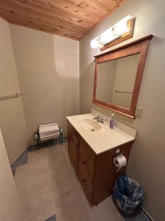 5405 50 Street, Castor, AB - Indoor Photo Showing Bathroom