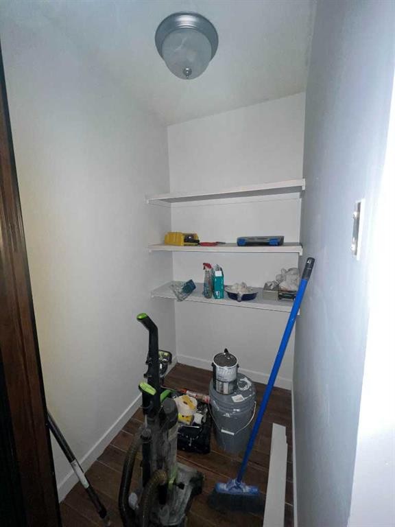 107-114 Mount Pleasant Drive, Camrose, AB - Indoor Photo Showing Other Room
