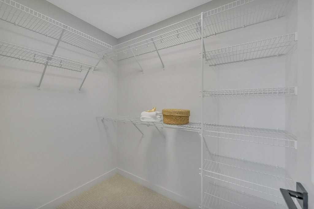 7 Vincent Gate, Sylvan Lake, AB - Indoor With Storage