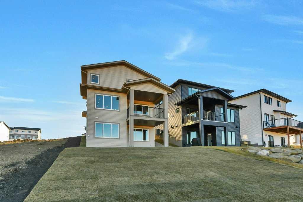 7 Vincent Gate, Sylvan Lake, AB - Outdoor With Facade