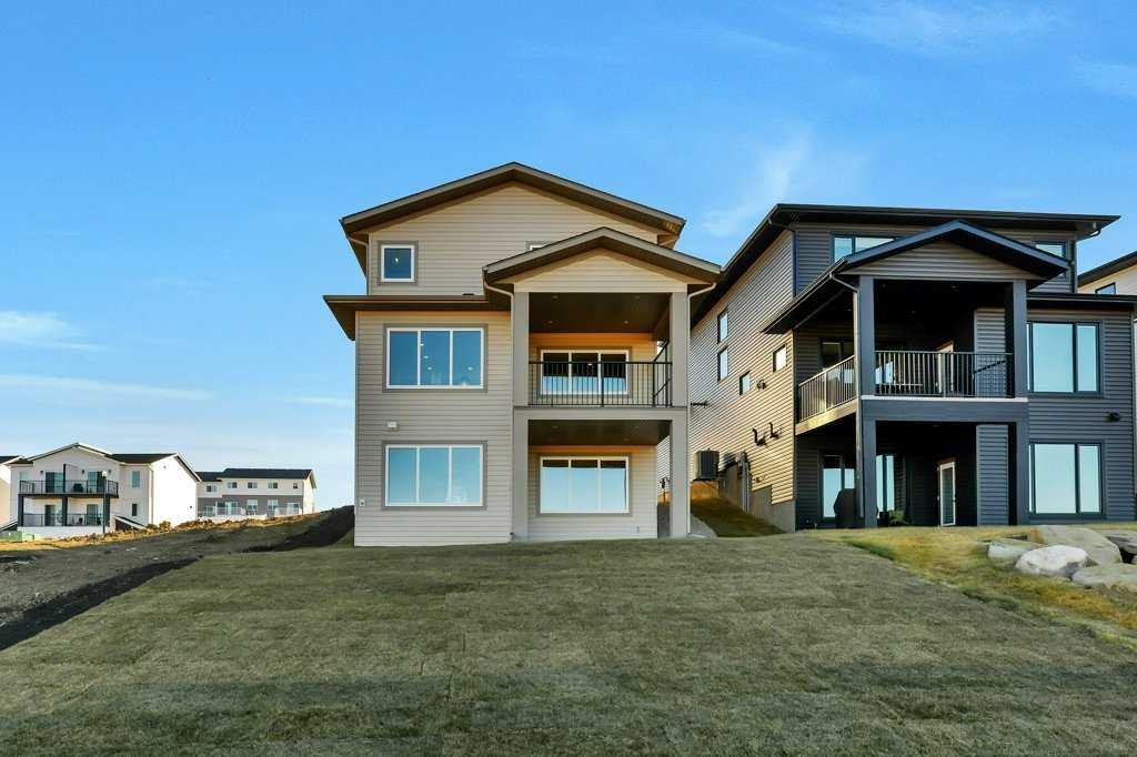 7 Vincent Gate, Sylvan Lake, AB - Outdoor With Facade