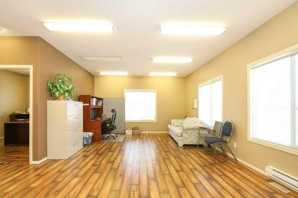 5209 49A Avenue, Bentley, AB