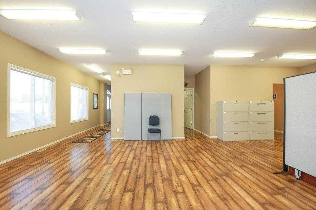 5209 49A Avenue, Bentley, AB