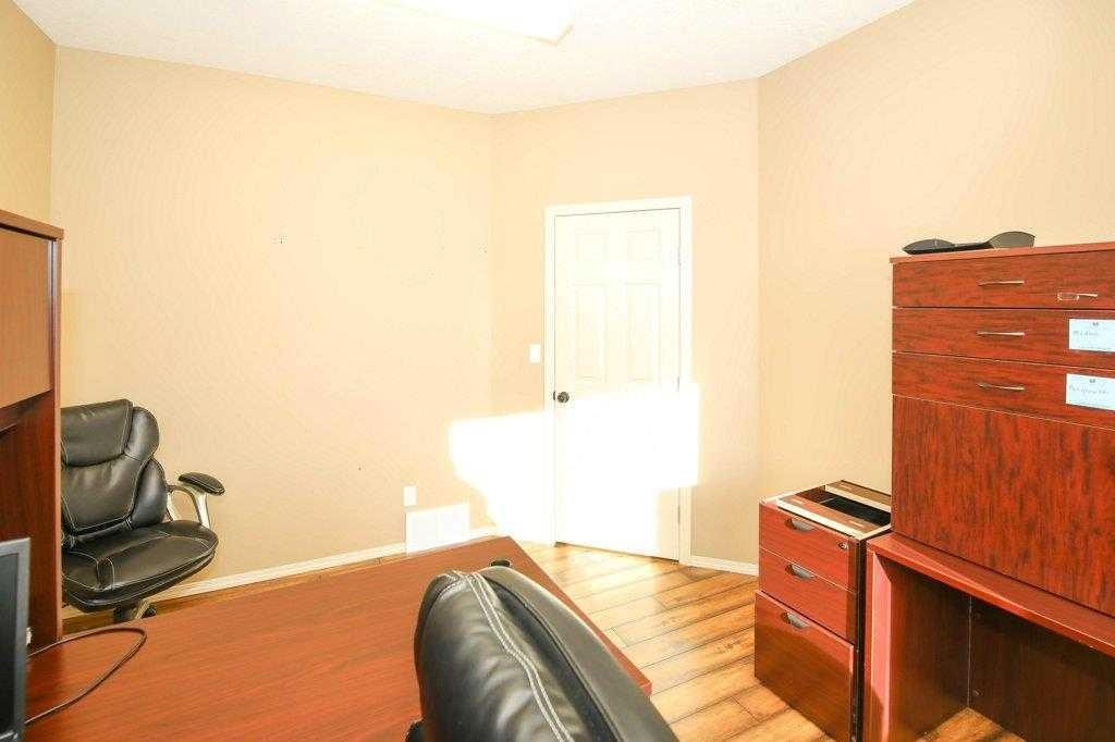 5209 49A Avenue, Bentley, AB