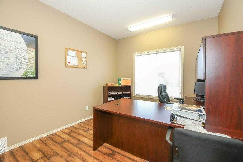 5209 49A Avenue, Bentley, AB