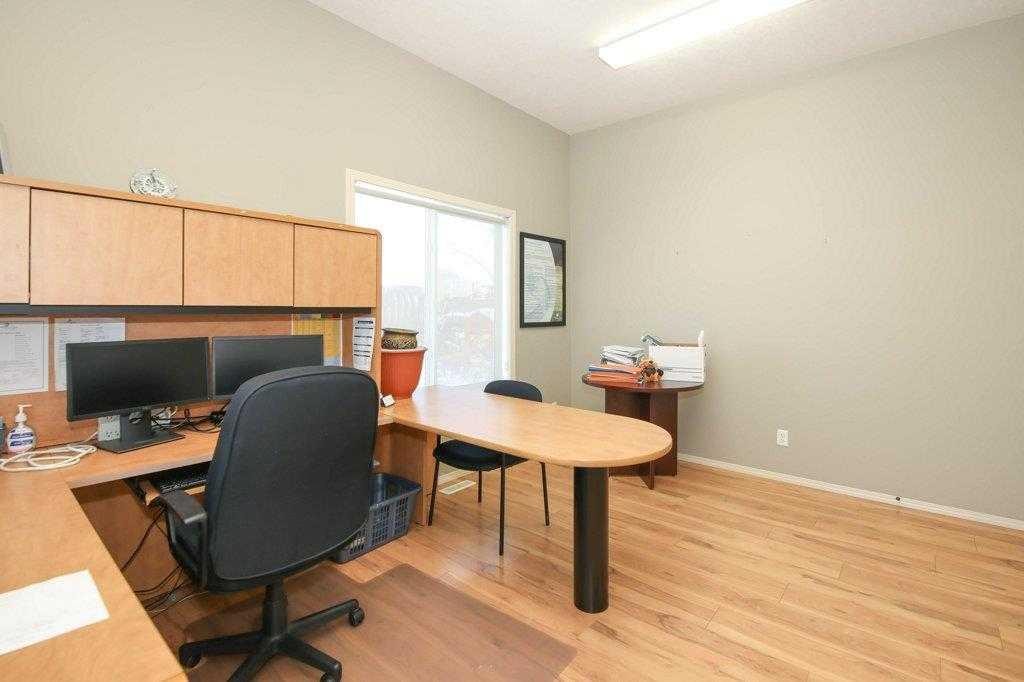 5209 49A Avenue, Bentley, AB