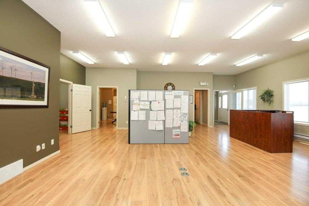 5209 49A Avenue, Bentley, AB