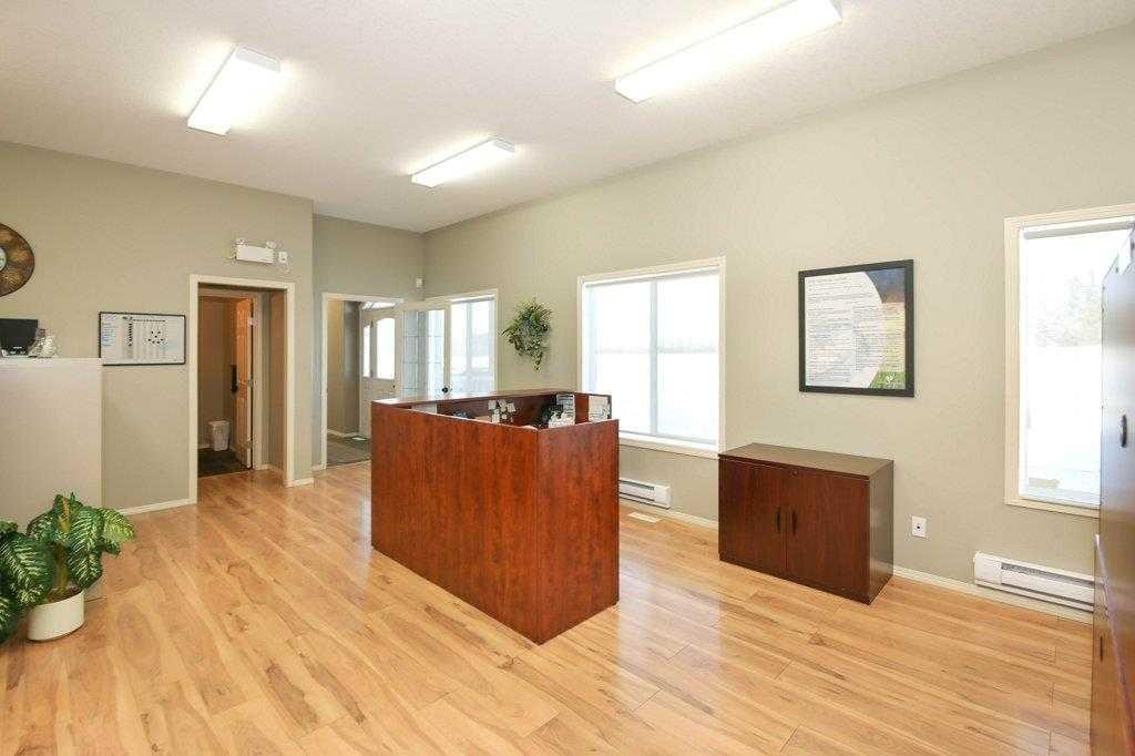 5209 49A Avenue, Bentley, AB