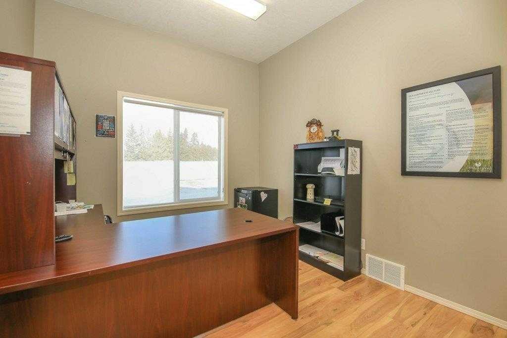 5209 49A Avenue, Bentley, AB