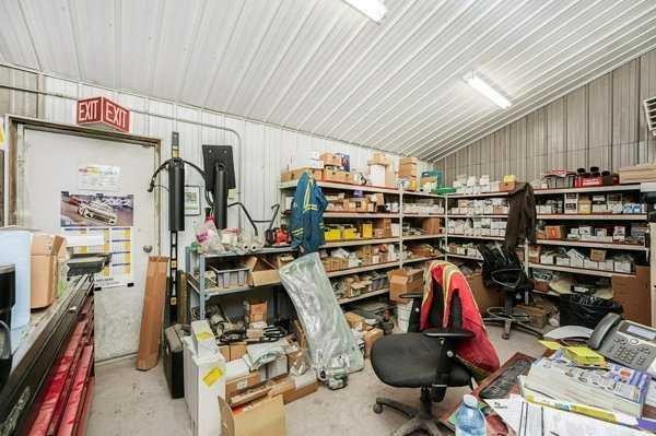 30 Industrial Drive, Sylvan Lake, AB