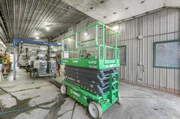 30 Industrial Drive, Sylvan Lake, AB