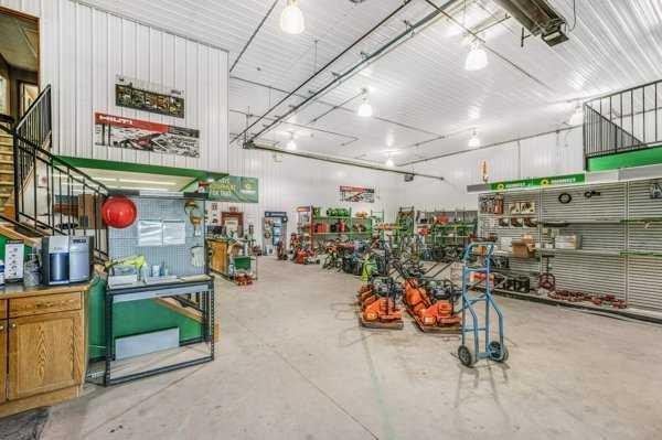 30 Industrial Drive, Sylvan Lake, AB