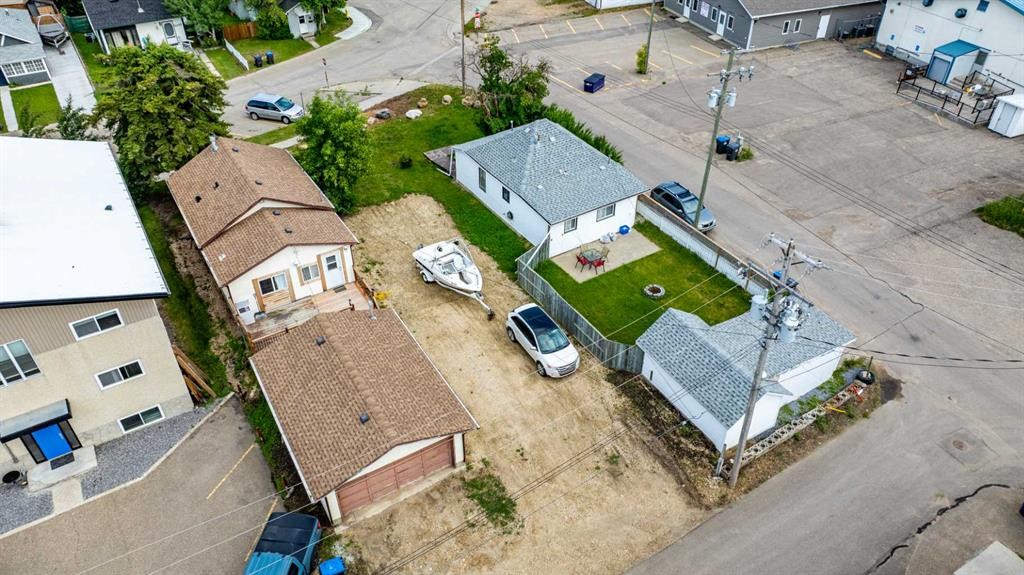 5018 49 Street, Sylvan Lake, AB