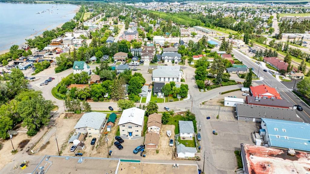 5018 49 Street, Sylvan Lake, AB