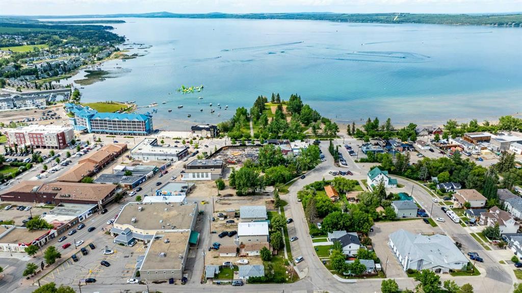 5018 49 Street, Sylvan Lake, AB